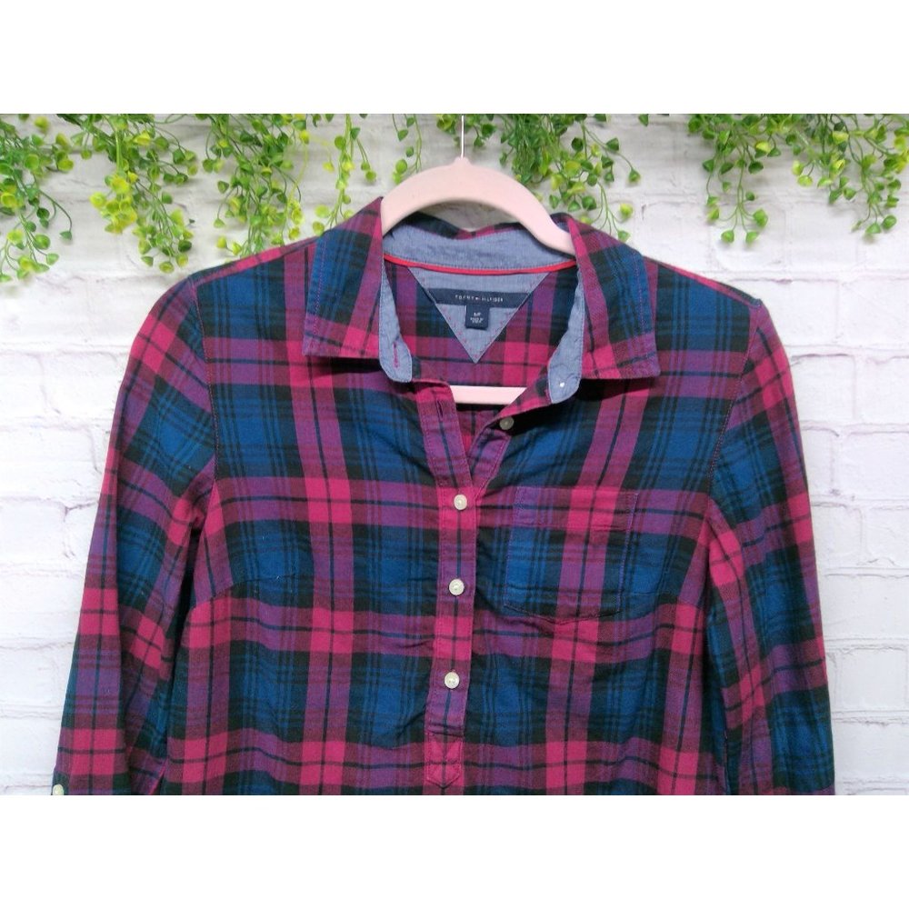 Tommy Hilfiger | Long Sleeve Half Button Down Plaid Shirt Size Small